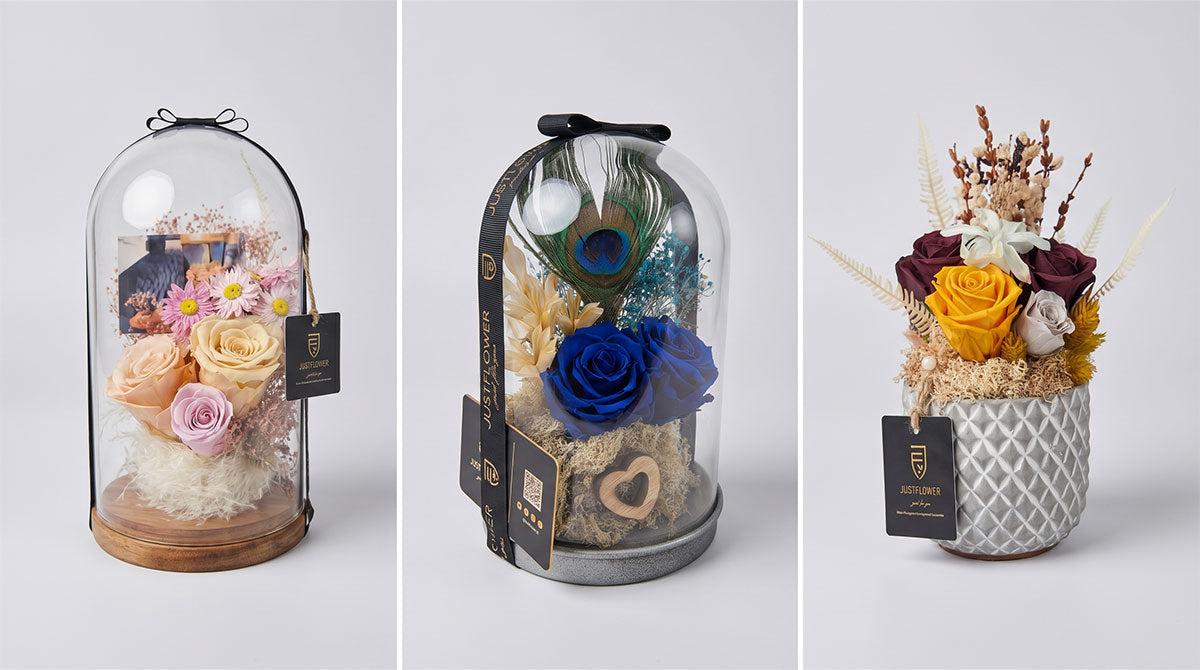 Florale Accessoires Set mit Glasglocke und Trockenblumen – stilvolle Geschenkideen und Dekoration bei JustFlower