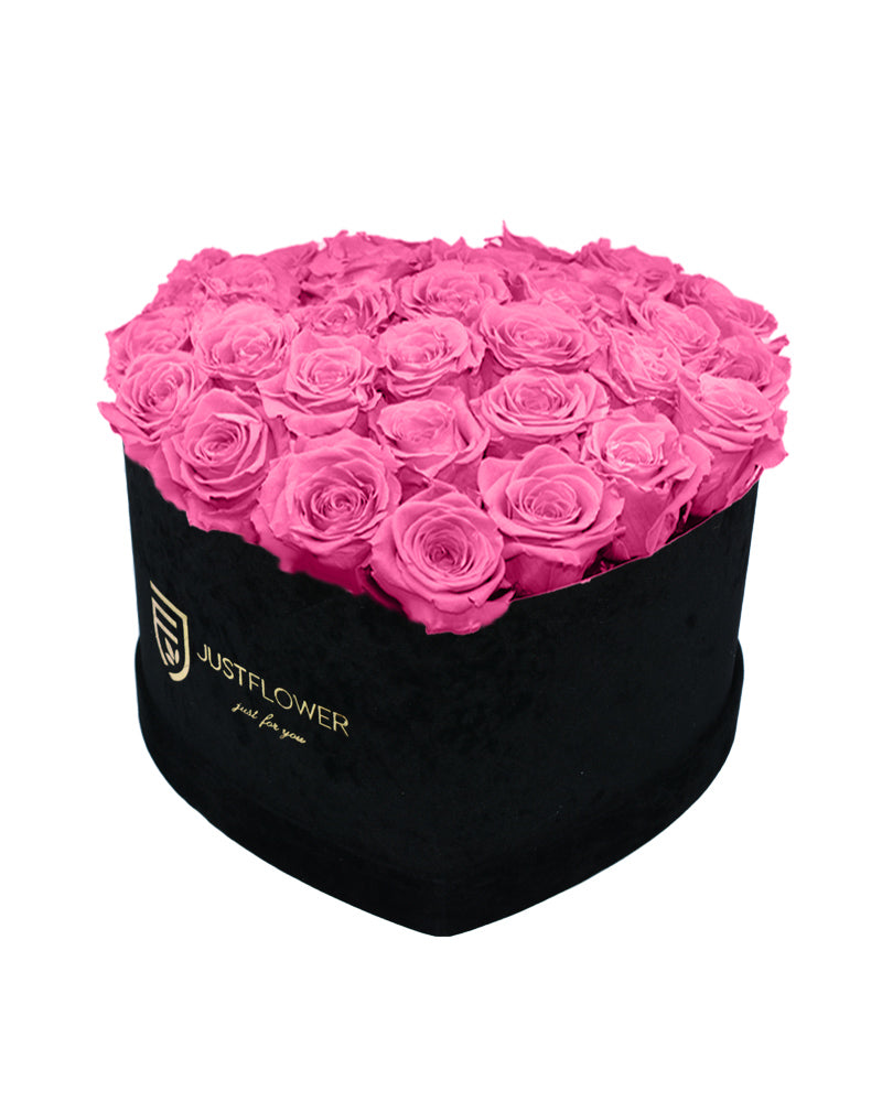 Rosenbox mit Infinity Rosen in Babyrosa – Ein elegantes Rosenbox Herz aus konservierten Babyrosa-Rosen, das zarte Schönheit und Romantik verkörpert. Perfekt für besondere Anlässe oder als luxuriöses Geschenk. Holen Sie sich diese edle Rosenbox bei JustFlower.ch.