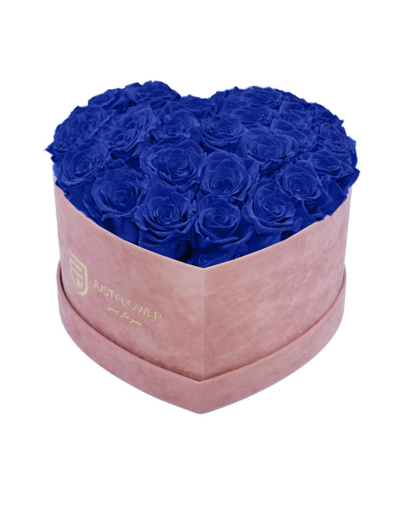 Rosenbox mit Infinity Rosen in Blau – Ein elegantes Rosenbox Herz, gefüllt mit konservierten blauen Rosen. Perfekt für besondere Anlässe oder um Ihre Liebsten zu beeindrucken. Bestellen Sie Ihr stilvolles Rosenbox Herz bei JustFlower.ch!