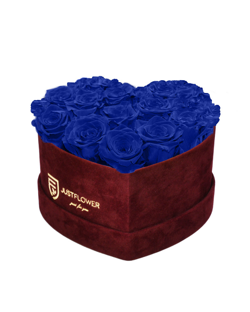 Rosenbox Herz mit Dunkelblauen konservierten Rosen – Diese edle Rosenbox in Burgunderrot enthält ewige dunkelblaue Rosen, die für einen eleganten und majestätischen Look sorgen. Die konservierten Rosen behalten ihre lebendige Farbe und Schönheit über lange Zeit, ohne dass Pflege nötig ist. Bestellen Sie diese exklusive Infinity Rosenbox Herz mit ewigen Rosen bei JustFlower.ch und verschenken Sie ein unvergessliches und außergewöhnliches Geschenk.