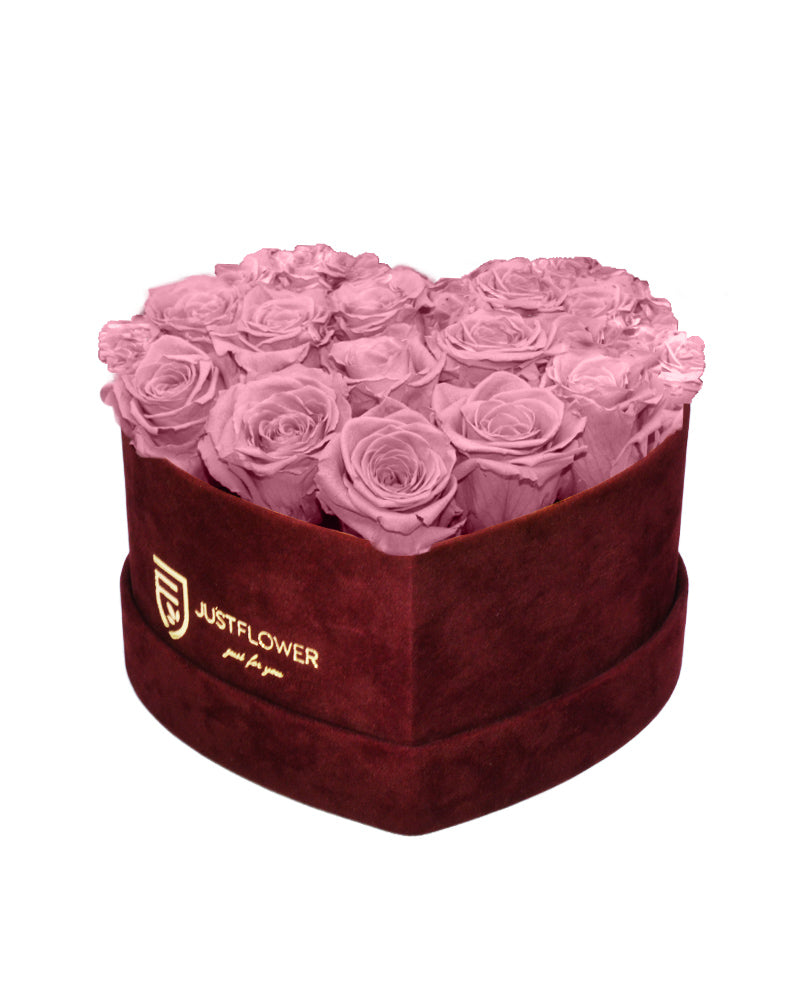 Rosenbox Herz mit Vintage-Pink Infinity Rosen – Diese charmante Rosenbox in Burgunderfarbe beherbergt ewige Vintage-Pink Rosen, die durch den prozeduralen Konservierungsprozess ihre Frische und Schönheit über lange Zeit bewahren. Perfekt für besondere Momente wie Jubiläen, Hochzeiten oder als romantisches Geschenk. Bestellen Sie diese elegante Infinity Rosenbox Herz mit Vintage-Pink Rosen bei JustFlower.ch und machen Sie Ihr Geschenk unvergesslich.