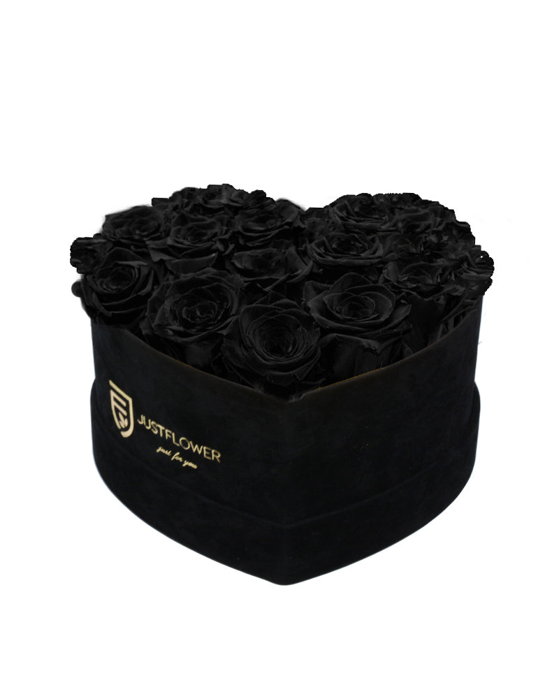 Infinity Rosenbox Herz mit Schwarzen konservierten Rosen – Diese edle Infinity Rosenbox in Schwarz enthält konservierte schwarze Rosen, die für ein einzigartiges, luxuriöses Erlebnis sorgen. Die ewigen Rosen in dieser Box bewahren ihre Schönheit über einen langen Zeitraum und eignen sich perfekt als exklusives Geschenk oder für besondere Anlässe. Bestellen Sie diese exklusive Rosenbox bei JustFlower.ch und genießen Sie die Eleganz unserer konservierten Rosen.
