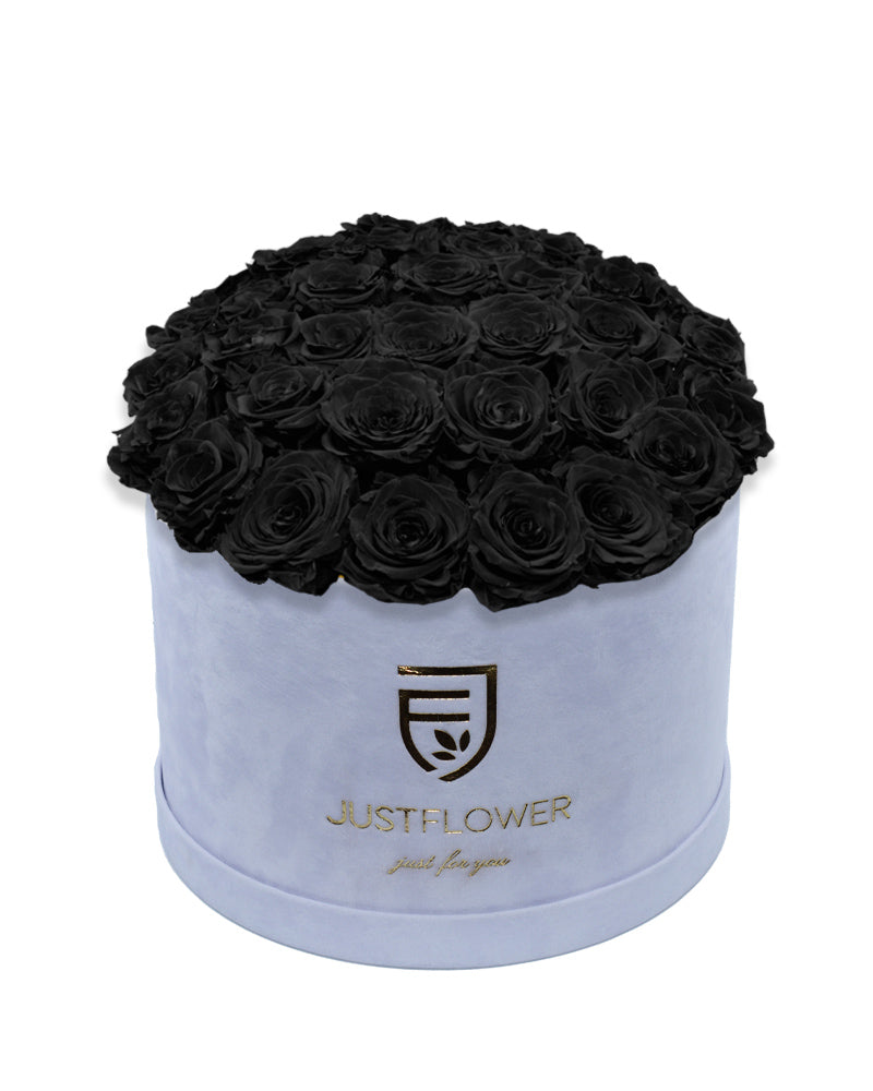 Rosenbox Rund Deluxe mit schwarzen Infinity Rosen – Ewige Rosen für langanhaltende Frische, ideal für ein außergewöhnliches und elegantes Geschenk. Bestellen Sie jetzt bei JustFlower.ch.