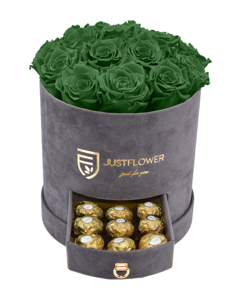 Rosenbox mit grünen Infinity Rosen – Graue Rosenbox mit konservierten grünen ewigen Rosen und einer Schublade voller Ferrero Rocher. Bestellen Sie diese luxuriöse Rosenbox bei JustFlower.ch für das perfekte Geschenk.