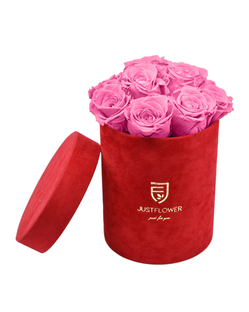 Rosenbox mit babypinken Rosen, ewige Rosen in edlem roten Velour-Box, ideal für besondere Anlässe. Bestellen Sie diese edle Rosenbox bei JustFlower.ch.