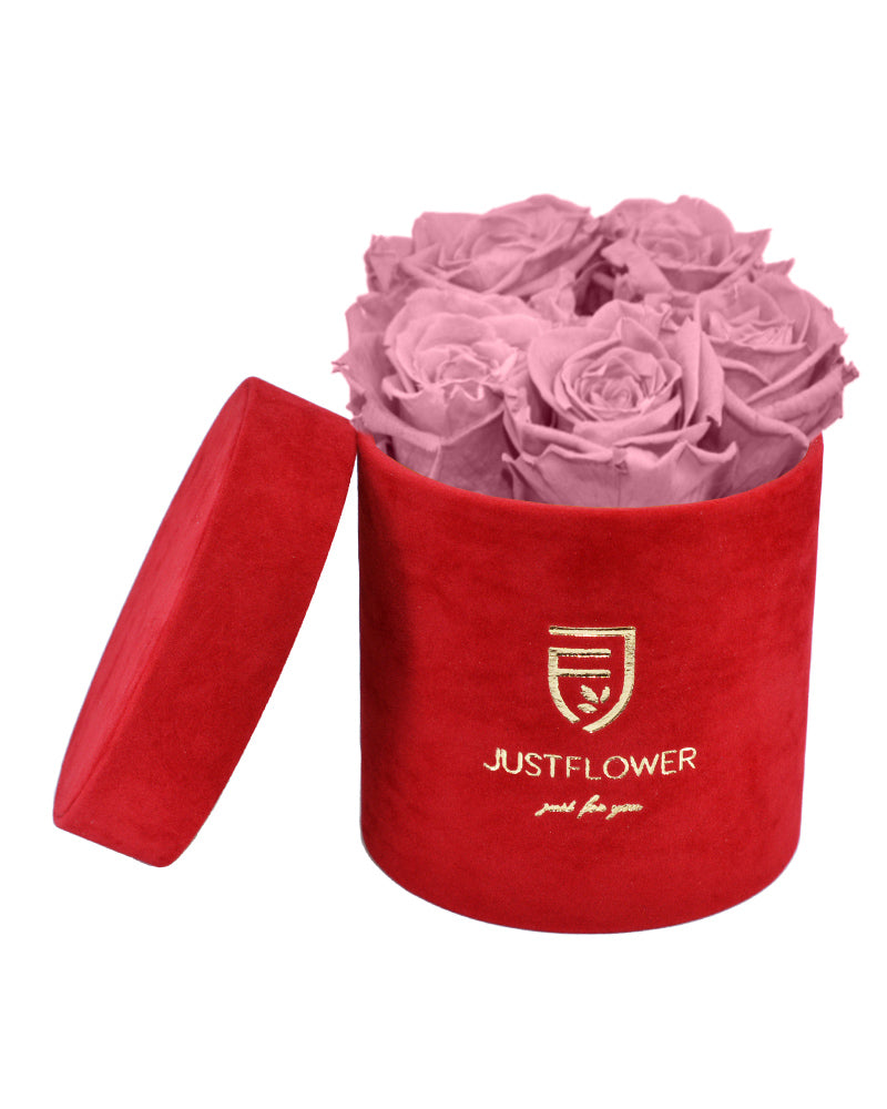 Infinity Rosen in einer eleganten Box. Bestellen Sie Ihre ewige Rosenbox bei JustFlower.ch für ein einzigartiges Geschenk.