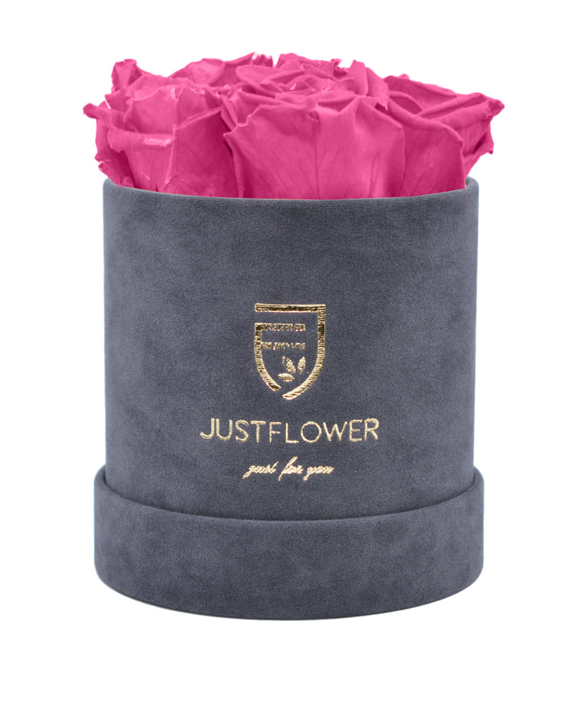 Elegante Rosenbox mit ewigen Infinity Rosen. Bestellen Sie Ihre konservierten Rosen bei JustFlower.ch für ein stilvolles Geschenk.