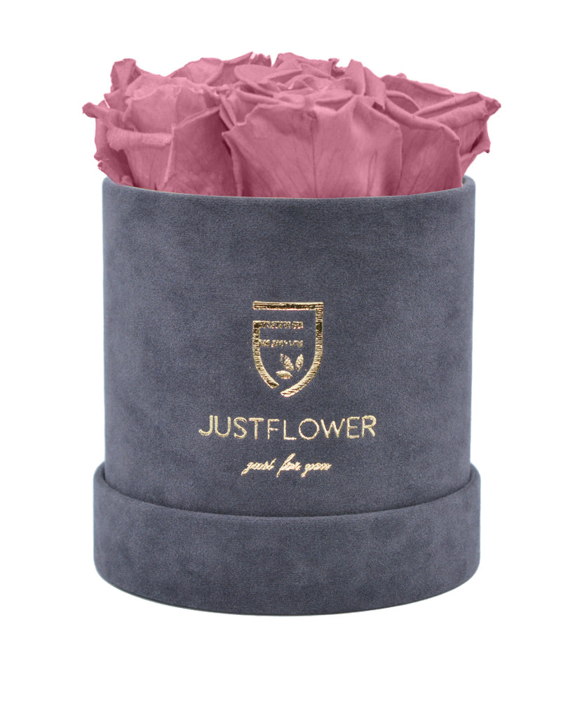 Rosenbox mit ewigen Infinity Rosen für besondere Anlässe. Bestellen Sie Ihre konservierten Rosen bei JustFlower.ch und genießen Sie deren Schönheit.