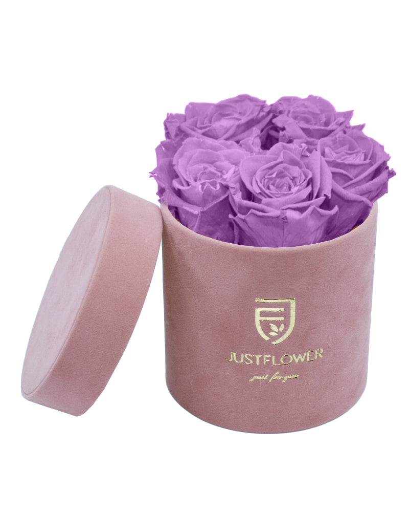 Rosenbox mit konservierten Infinity Rosen für den perfekten Moment. Bestellen Sie Ihre ewigen Rosenbox bei JustFlower.ch und überraschen Sie Ihre Liebsten.